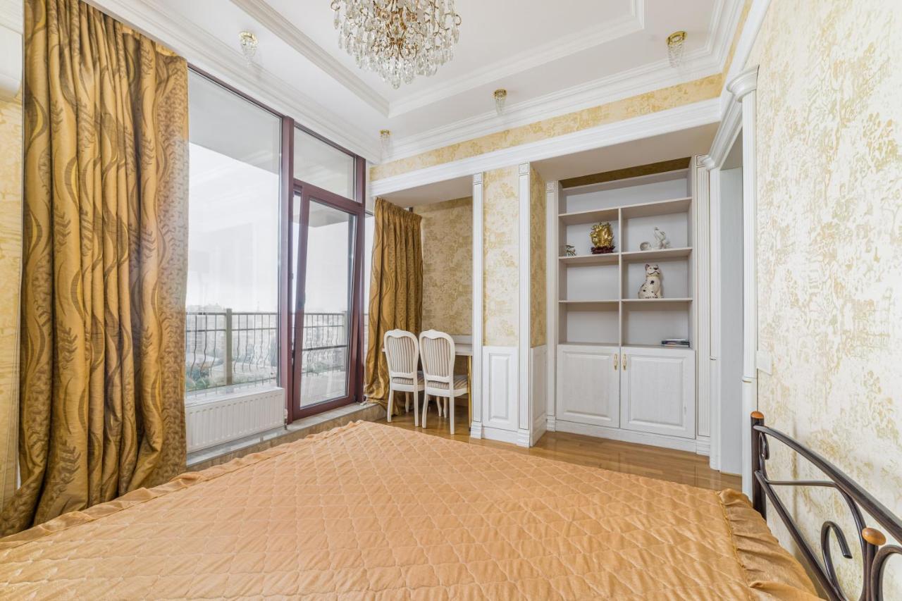 Gefest 2-Bedrooms Apartment With Terrace Odessa Esterno foto